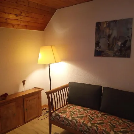 Gaestezimmer Stadtpark Апартаменты *